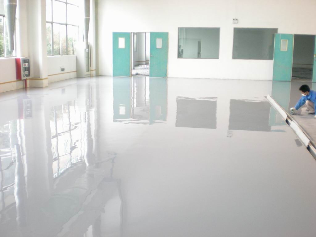 水泥自流平地坪優勢、施工工藝及注意事項