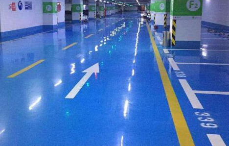 地坪怎樣選擇？混凝土密封固化劑地坪有什么特點？